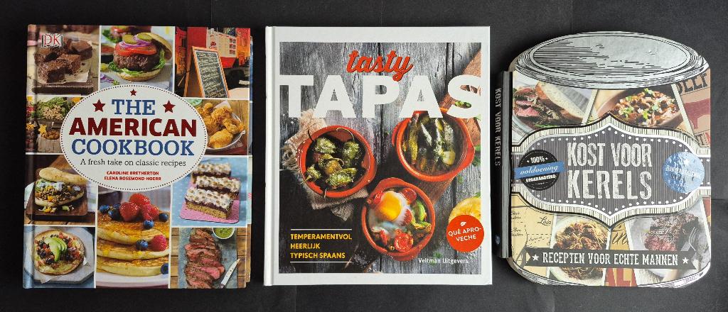 3 mooie kookboeken (E22), Boeken, Kookboeken, Zo goed als nieuw, Voorgerechten en Soepen, Hoofdgerechten, Tapas, Hapjes en Dim Sum