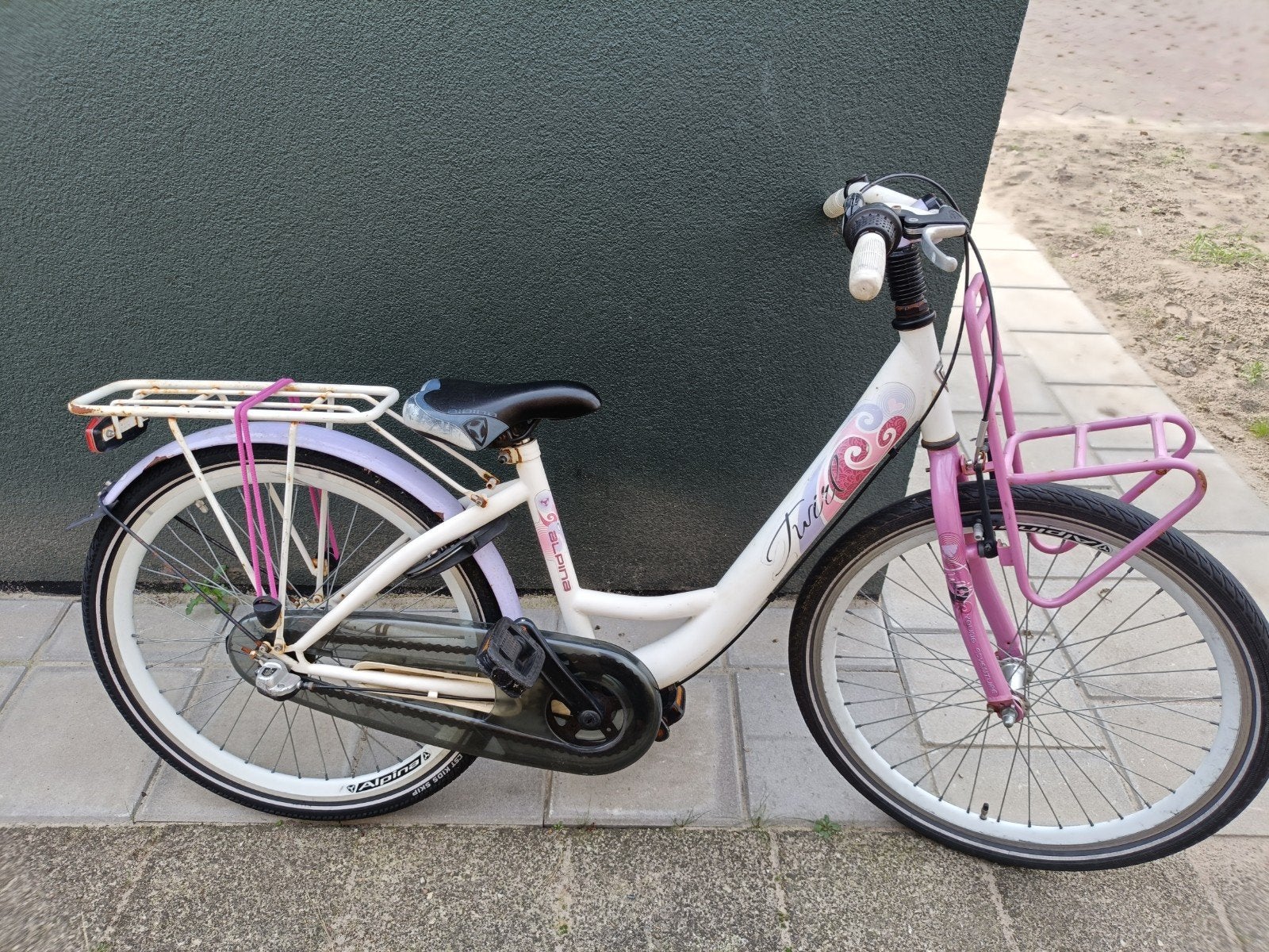 Kinderfiets wit/roze met voordrager - 20 inch