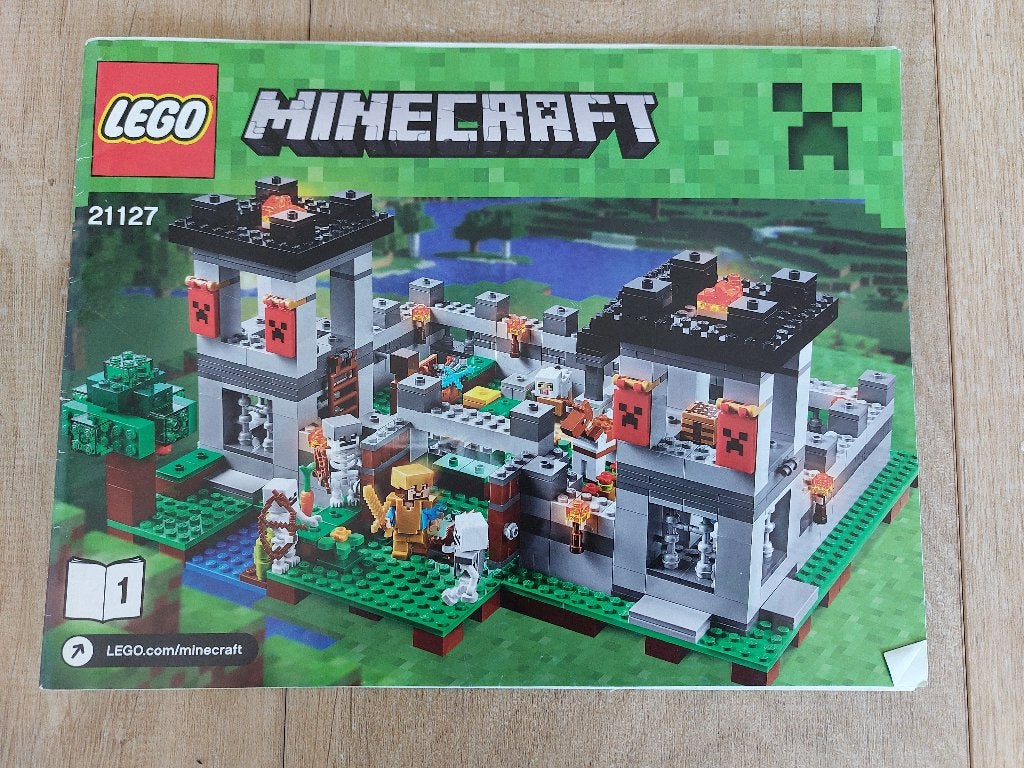 Lego Minecraft 21127 The Fortress /Het Fort compleet en doos, Gebruikte blokjes met nopjes, Minecraft, Lego, Ophalen of Verzenden