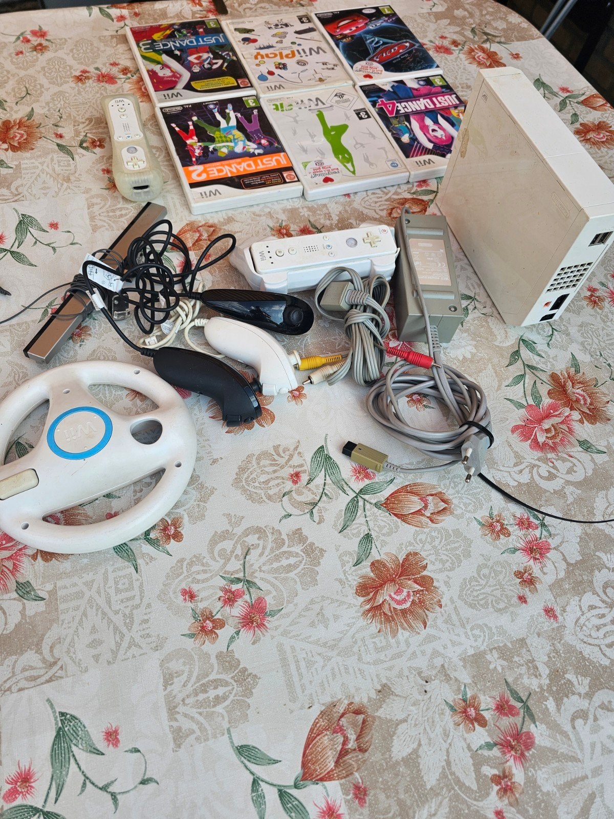 Nintendo Wii met DanceBoard en 6 spellen, Spelcomputers en Games, Spelcomputers | Nintendo Wii, Ophalen of Verzenden, Gebruikt