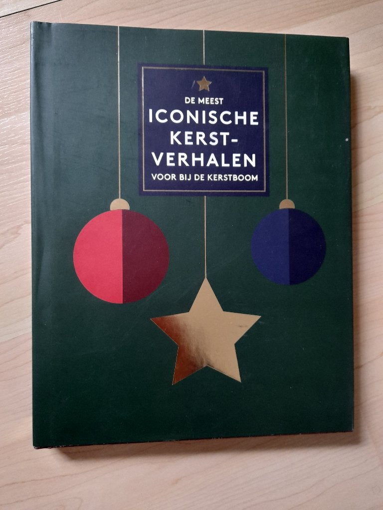 DE MEEST ICONISCHE KERSTVERHALEN VOOR BIJ DE KERSTBOOM /, Ophalen of Verzenden, Zo goed als nieuw