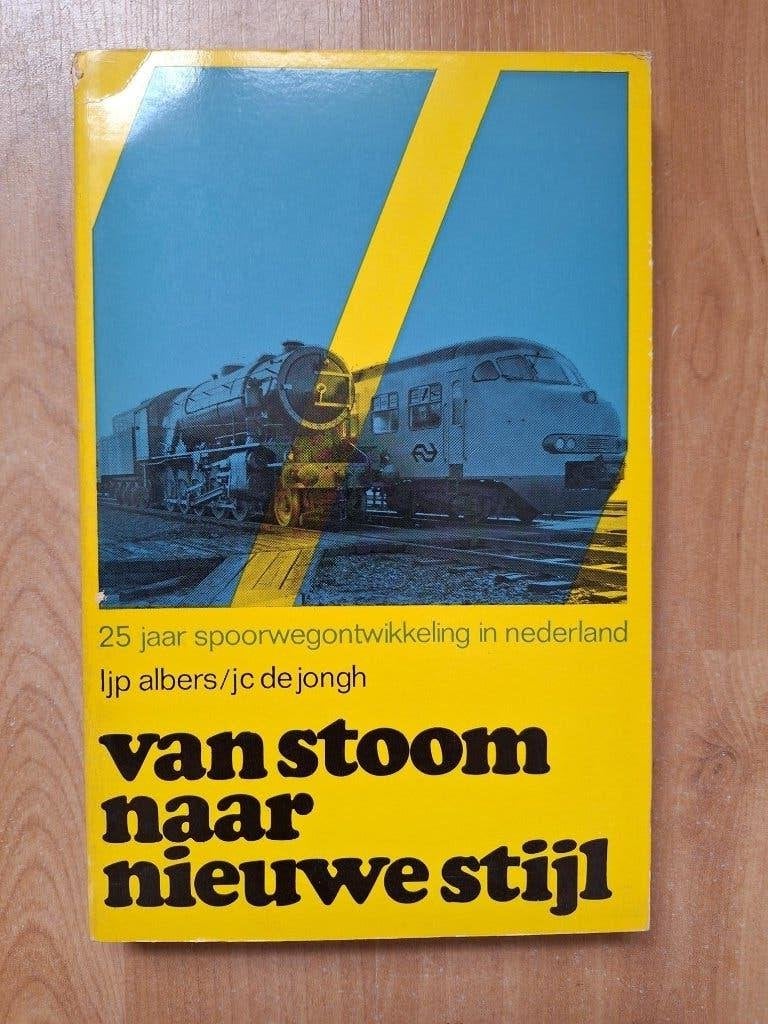 boek van stoom naar nieuwe stijl, Verzamelen, Spoorwegen en Tramwegen, Ophalen of Verzenden, Zo goed als nieuw, Trein, Boek of Tijdschrift