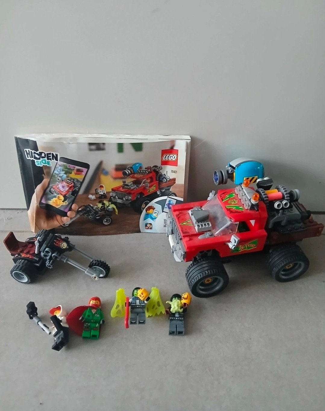 Lego hidden side el fuegos stunttruck 70421, Overige thema's, Lego, Zo goed als nieuw, Complete set
