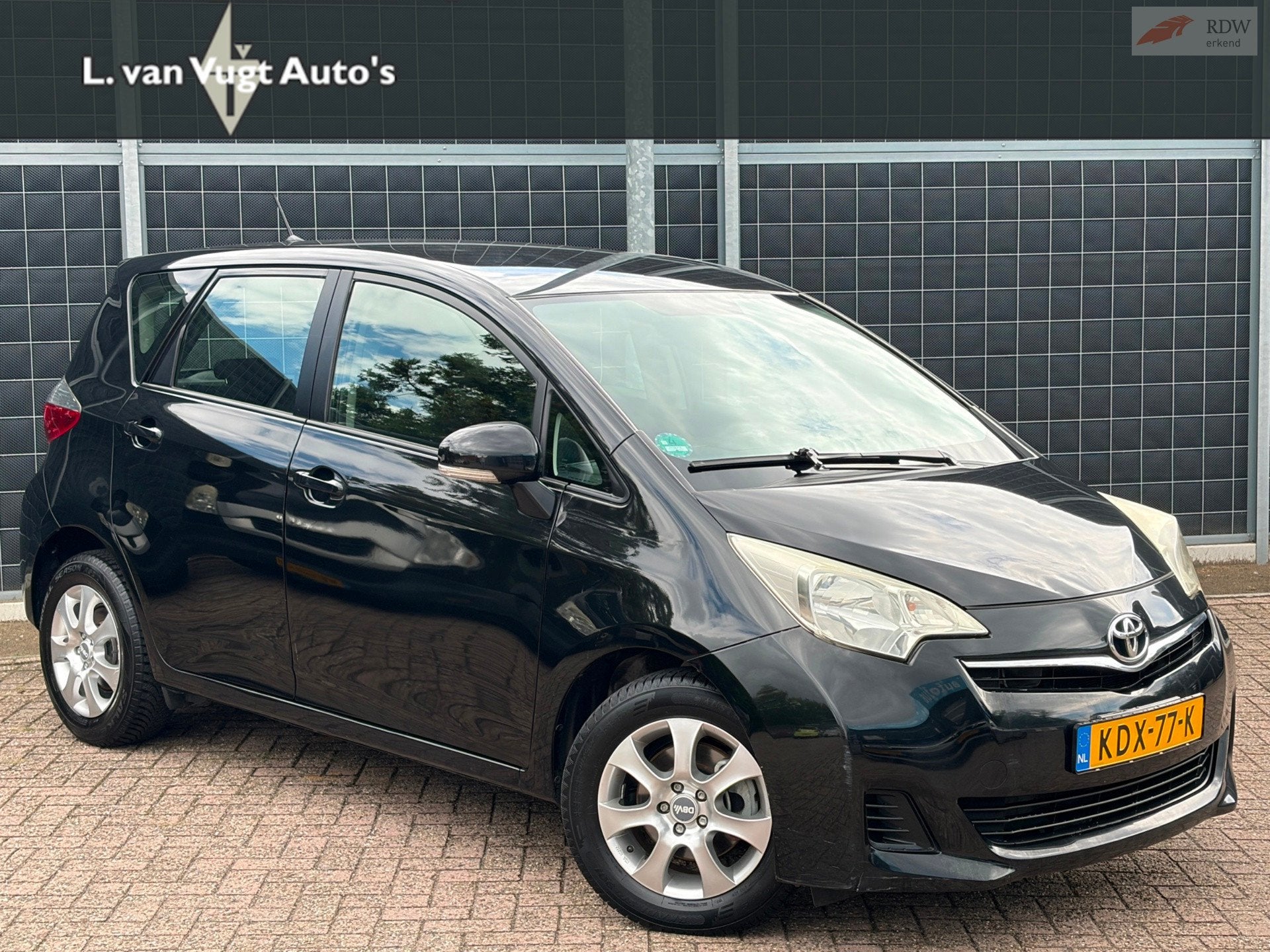 Toyota Verso-S 1.3 VVT-i Aspiration, Auto's, Toyota, Euro 5, Gebruikt, 4 cilinders, Bedrijf