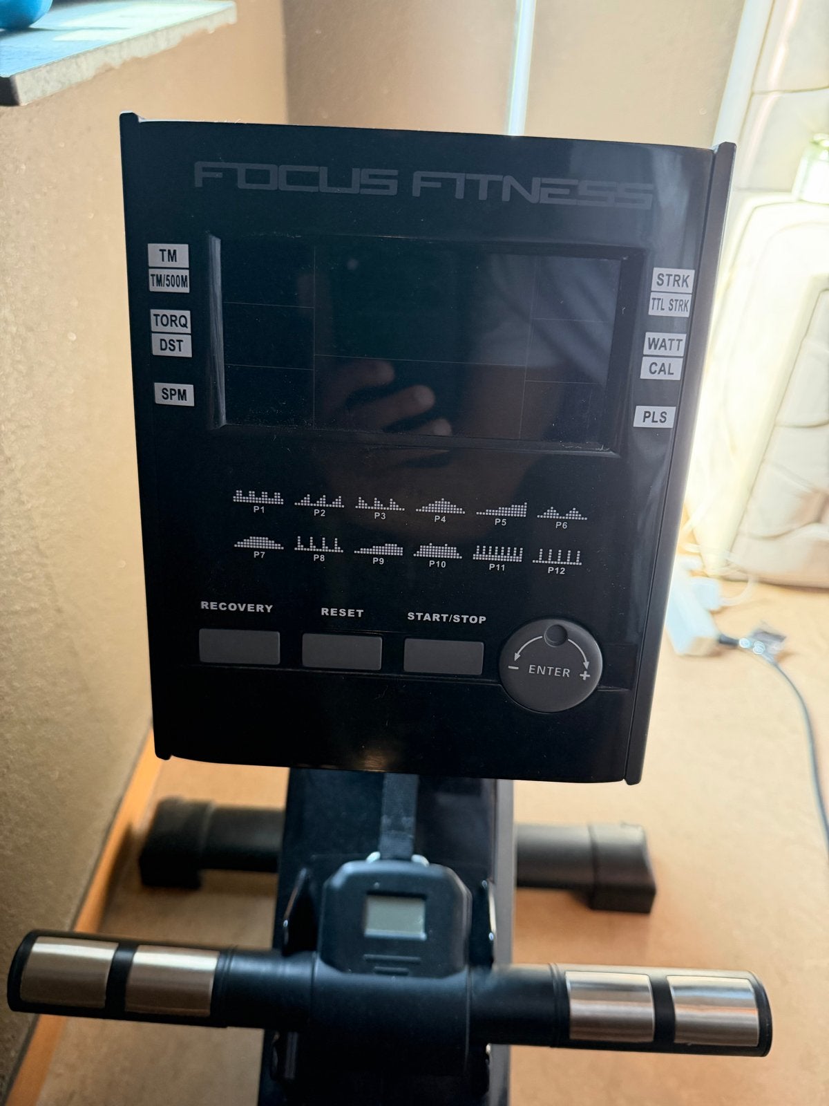 Focus Fitness Roeitrainer - Uitgebreid Display, Sport en Fitness, Ophalen, Armen, Zo goed als nieuw, Metaal