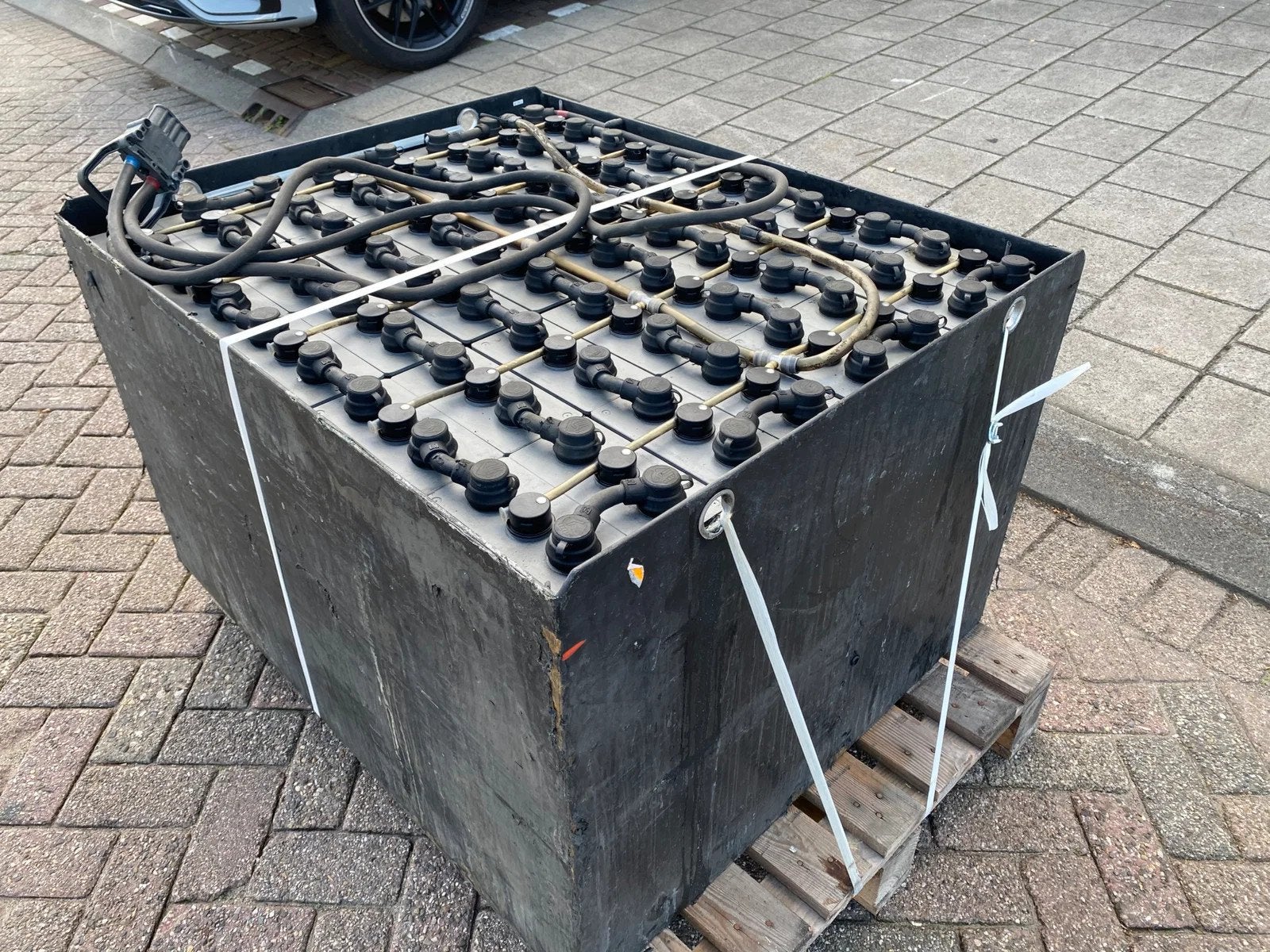 Tab 80v 625ah ZO GOED ALS NIEUWE BATTERIJ / HEFTRUCK, Marconistraat 2
3133 KL  Vlaardingen, NL, Heftruck, Yilmaz Heftrucks, Elektrisch