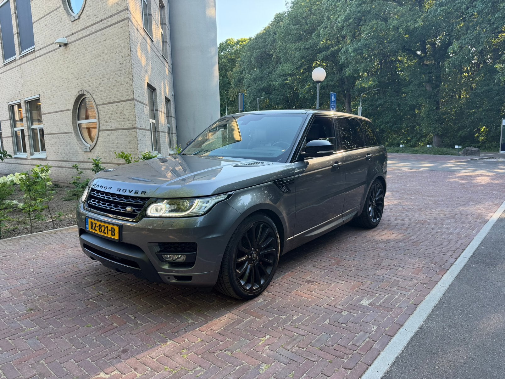 RANGE ROVER - SPORT 3.0 SDV6 AUTOBIOGRAPHY - DYNAMIC 292PK, Auto's, 3500 kg, 2993 cc, 255 €/maand, Leder