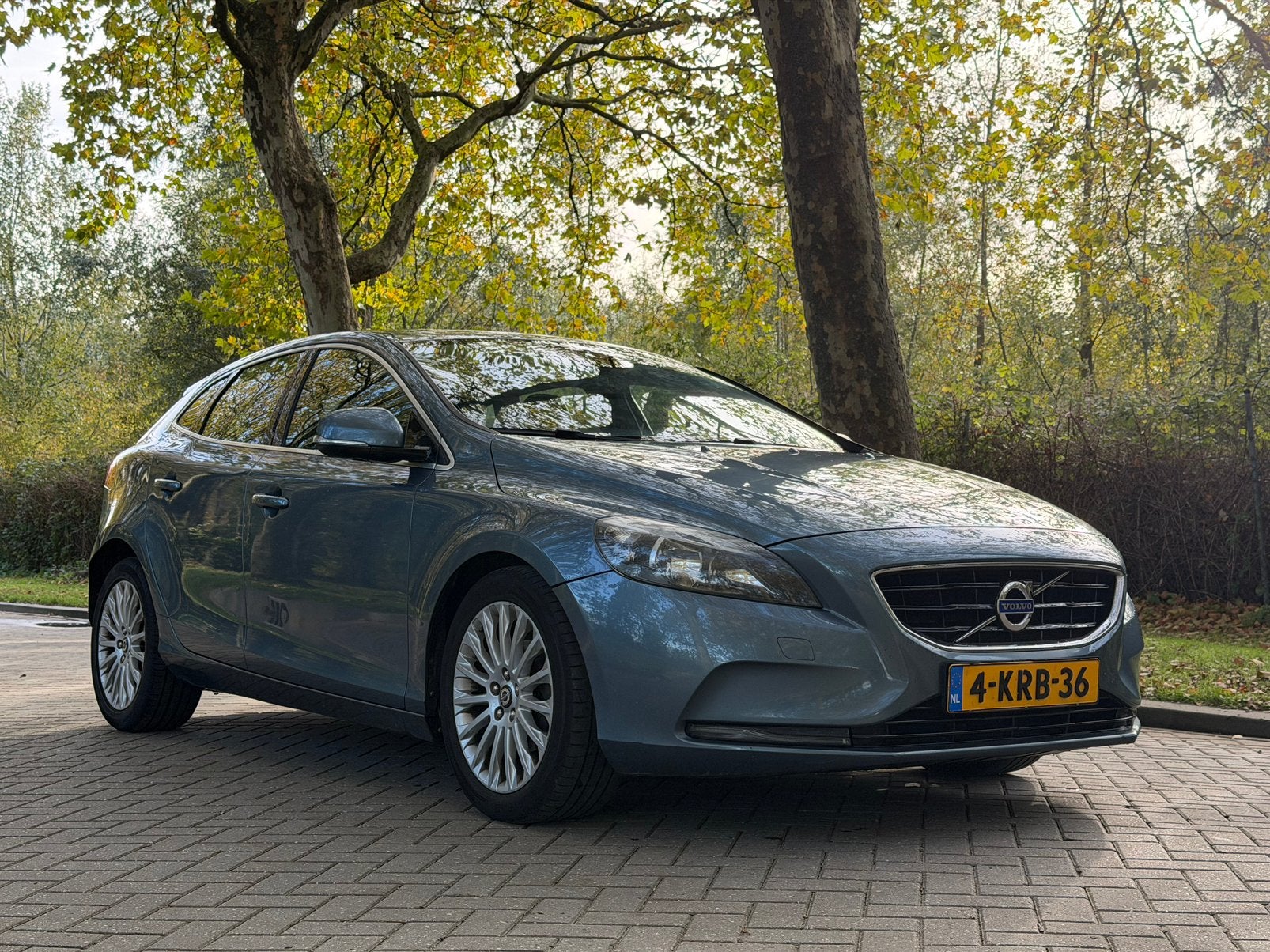 Volvo V40 1.6 D2 115PK 2013 Blauw, Voorwielaandrijving, Euro 5, Stof, Zwart
