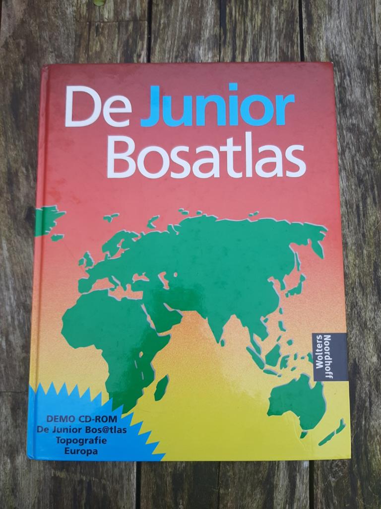 De junior bosatlas bos atlas boek, Bosatlas, 2000 tot heden, Ophalen of Verzenden, Zo goed als nieuw