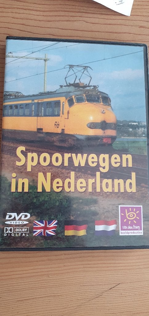 DVD SPOORWEGEN IN NEDERLAND, Verzamelen, Ophalen of Verzenden, Zo goed als nieuw, Trein, Overige typen