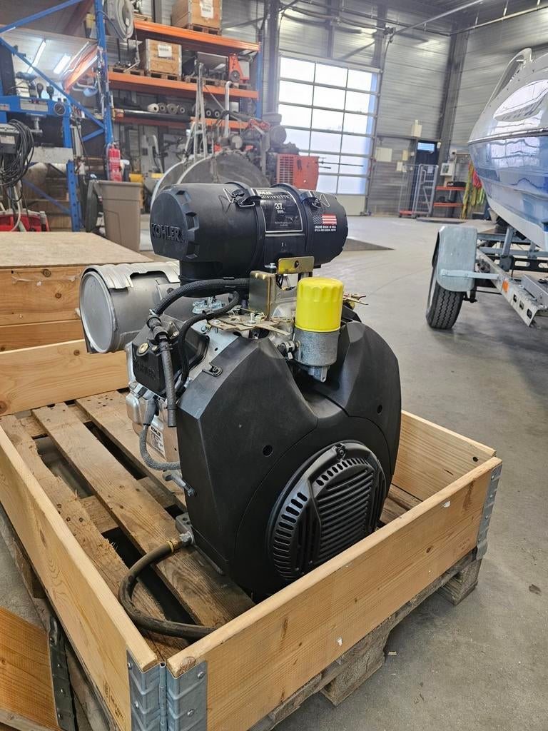 Kohler Command Pro 37pk (nieuw en nieuwe onderdelenmotor), Ophalen, Nieuw, Benzinemotor, 1800 rpm of meer