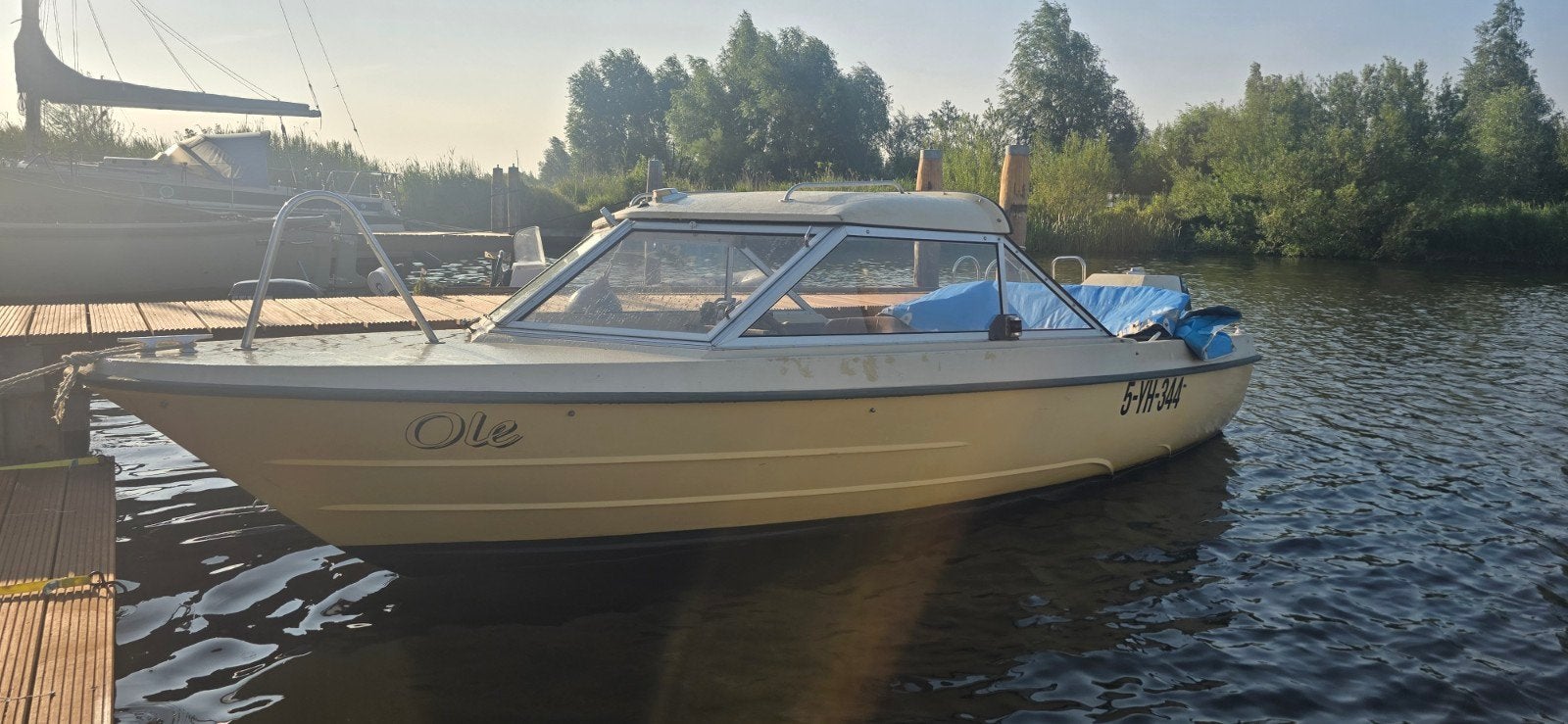 With Vital Dromedille 1700 met Suzuki 65 pk buitenboordmotor, Watersport en Boten, Overige merken, Gebruikt, Afdekzeil, Kajuitboot