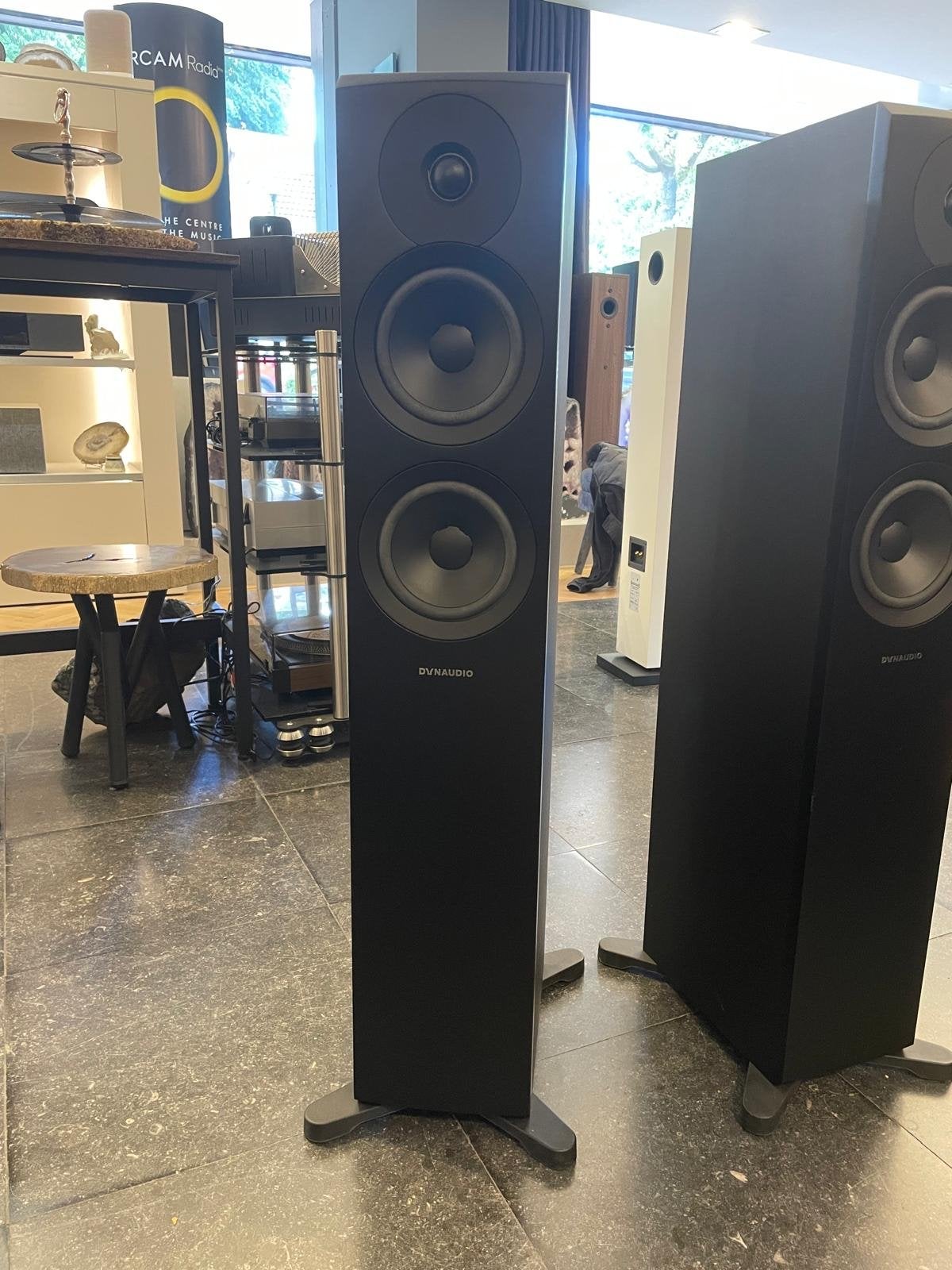 Zo goed als nieuwe Dynaudio Emit 30 vloerstaande luidspreker, Ophalen, Zo goed als nieuw, Overige merken