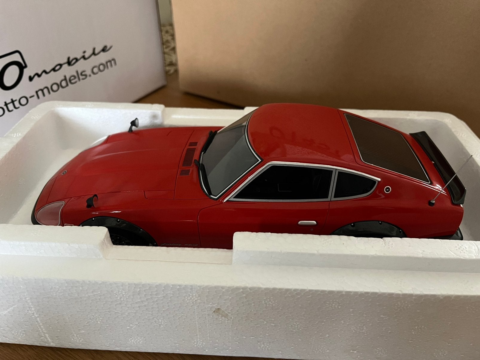 Datsun Fairlady 240 ZG | Ottomobile OT457 | 1:18 | Nissan, Ophalen of Verzenden, Nieuw, Auto, OttOMobile