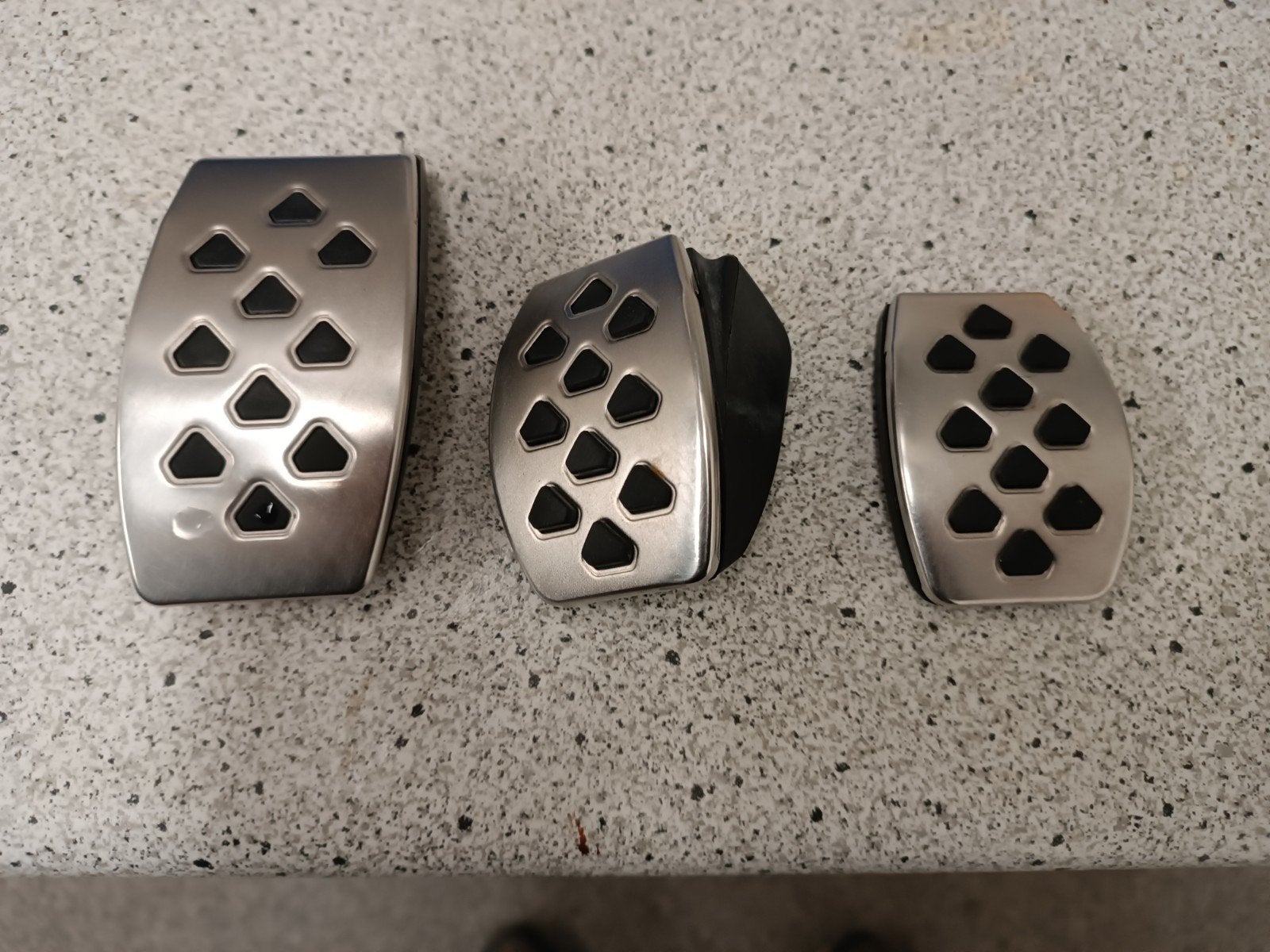 Corsa d opc pedaal rubbers., Ophalen