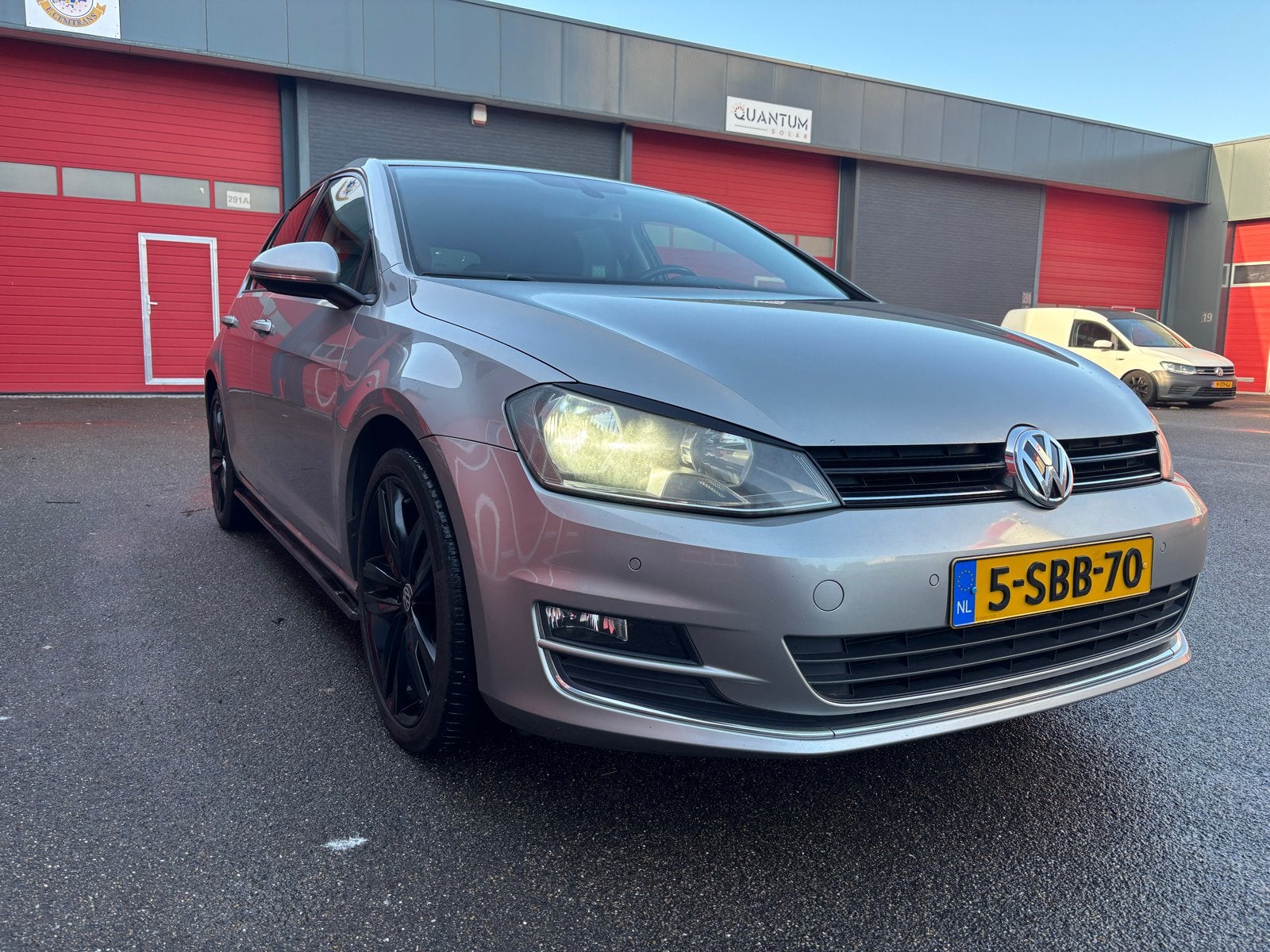 Volkswagen Golf 1.4 TSI 90KW 5D 2013 Grijs/led/velgen/onderh, Auto's, Voorwielaandrijving, Dealer onderhouden, 4 cilinders, Origineel Nederlands