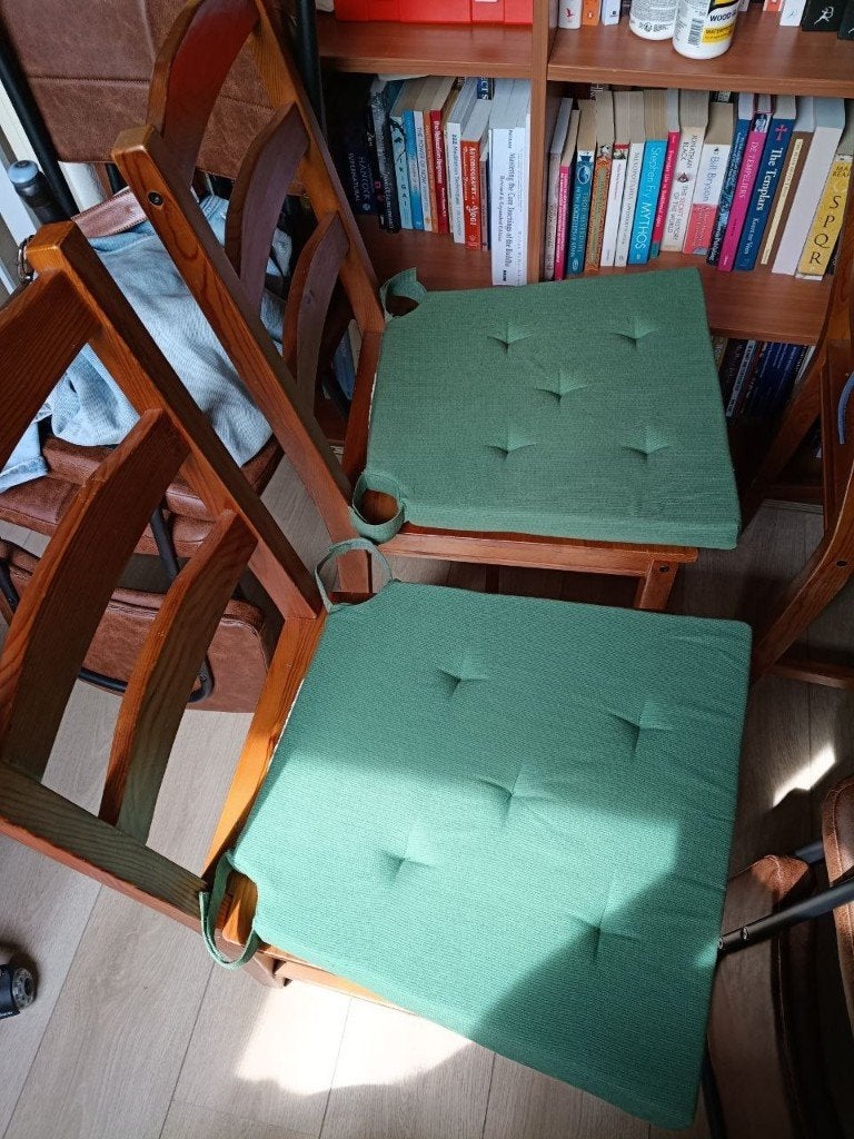 GRATIS 4x ikea jokkmokk eetkamer stoelen met kussens, Huis en Inrichting, Ophalen, Gebruikt, Bruin, Vier