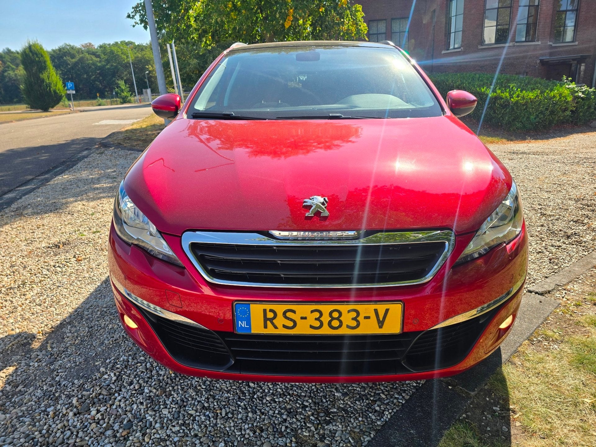 Peugeot 308 SW 1.2 PureTech Blue Lion Airco Panoramadak APK, Auto's, Peugeot, Voorwielaandrijving, Gebruikt, Euro 6, 1199 cc