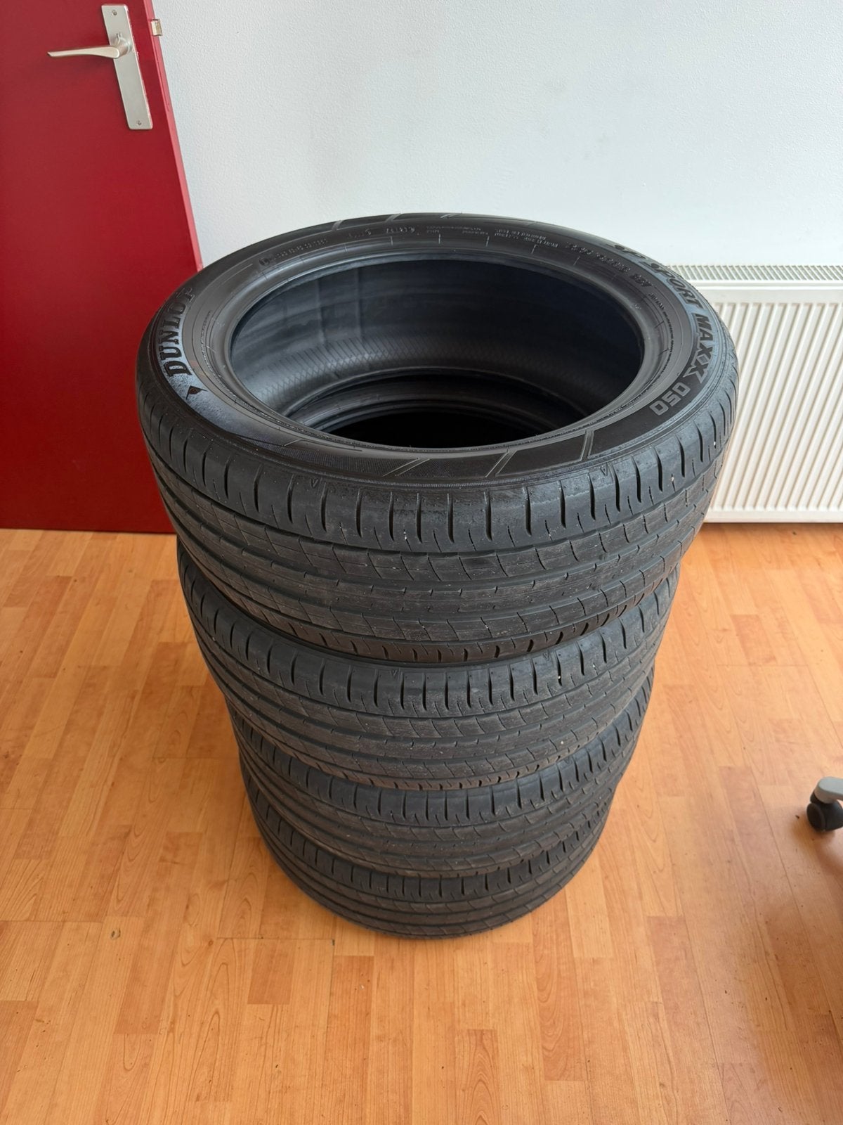 4 x Dunlop SP Sport MAXX zomerband. 225-50-18, Ophalen