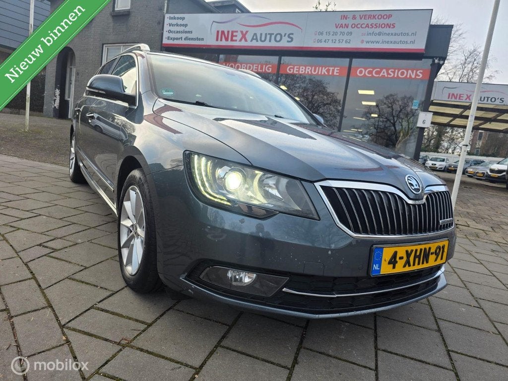 Skoda Superb Combi 1.6 TDI Ambition Business, Auto's, Skoda, Voorwielaandrijving, Gebruikt, 4 cilinders, 23 km/l