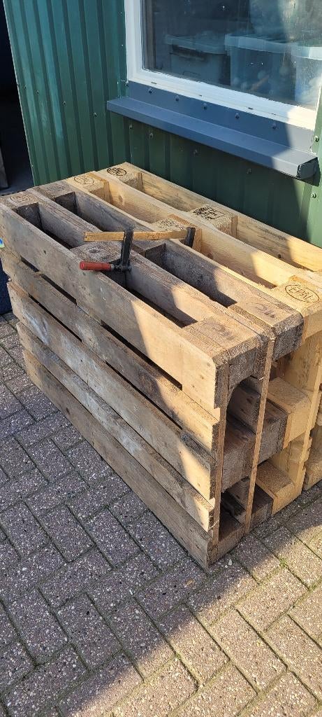 Euro pallets 4X, Ophalen, Zo goed als nieuw, Pallet, Minder dan 200 cm