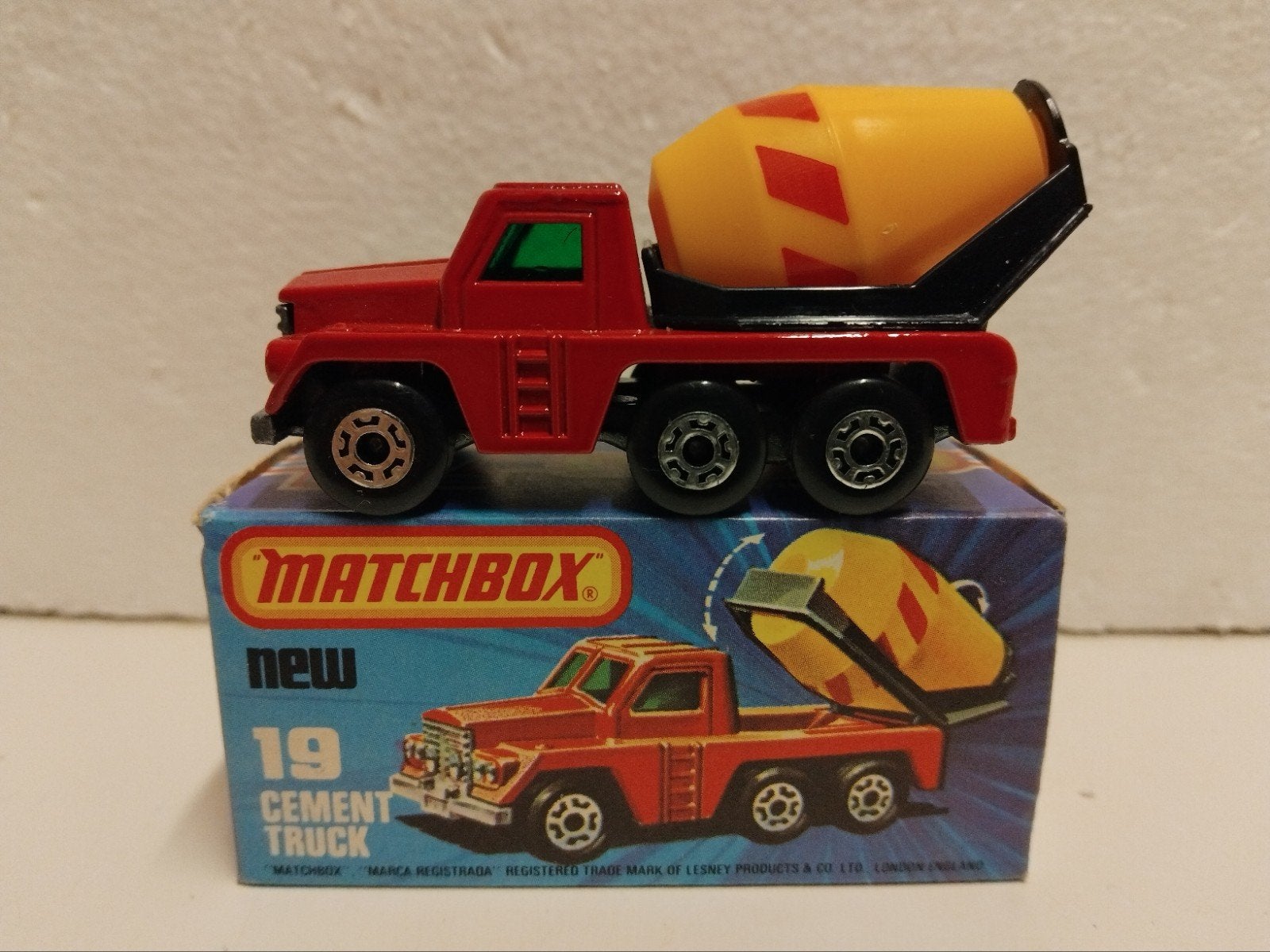 Matchbox #19 Cement Truck 3INCH, Ophalen of Verzenden, Zo goed als nieuw, Bus of Vrachtwagen