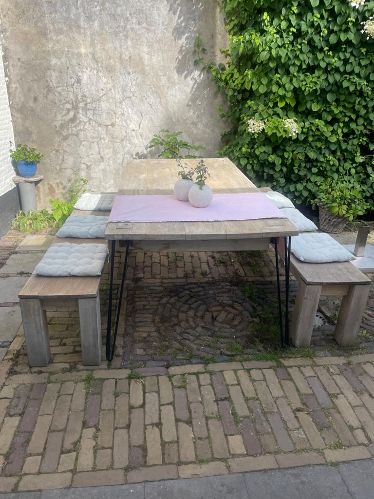 Robuuste houten tuinset met banken en tafel, Tuin en Terras, Tuinsets en Loungesets, Ophalen, Gebruikt, 6 zitplaatsen, Hout