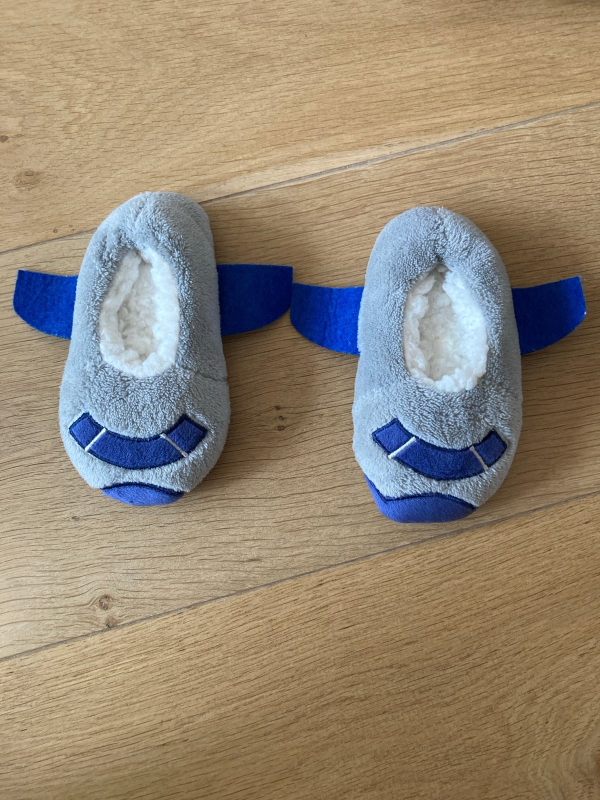 Kinder pantoffels maat 24/25, Ophalen of Verzenden, Gebruikt, Jongen of Meisje, Overige typen