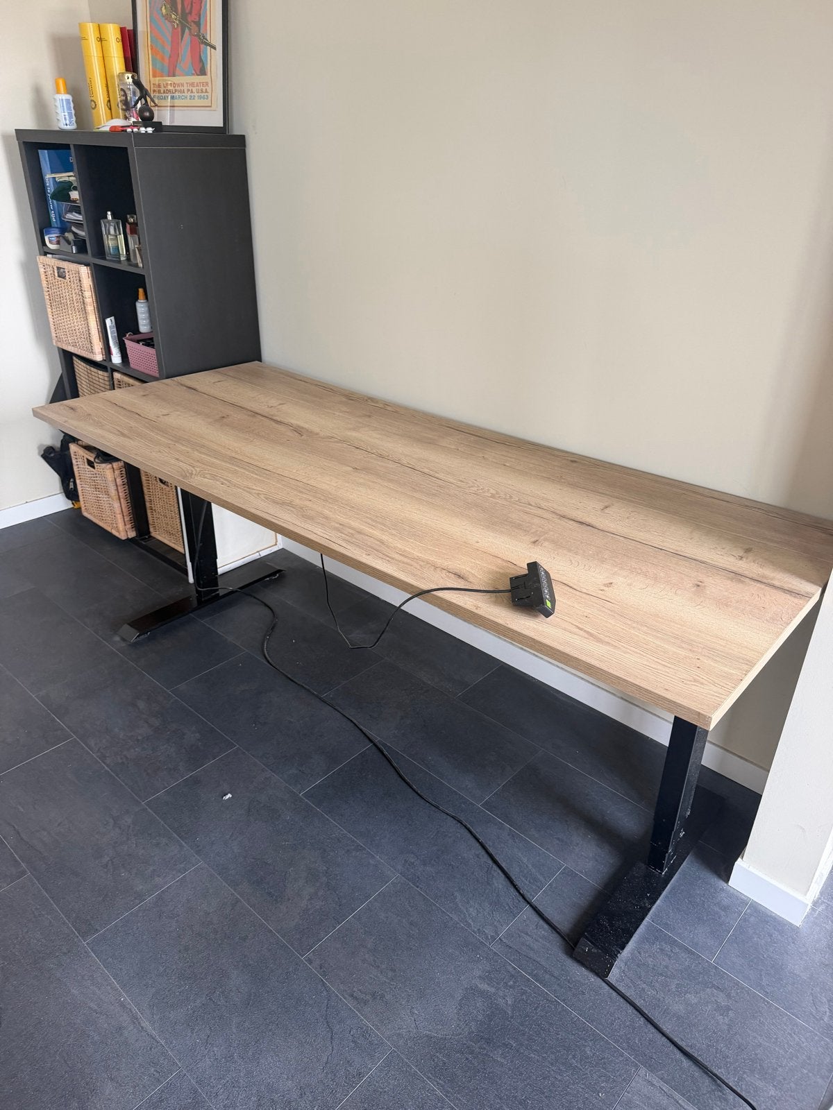 Elektrisch Zit-sta Bureau - Modern en Verstelbaar, Huis en Inrichting, Zit-sta bureau, Elektrisch, Hout, Bruin
