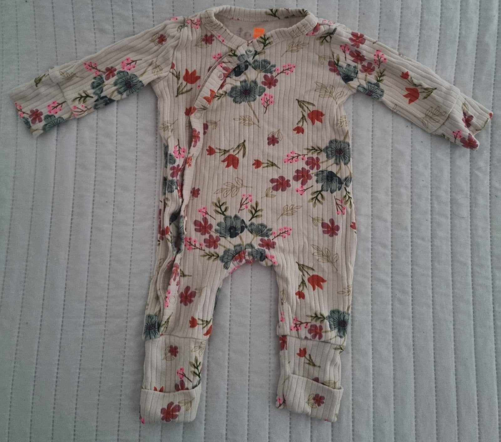 Hema pakje maat 50 baby kleding met bloemetjes bloemen, Zo goed als nieuw, Hema, Pakje, Verzenden