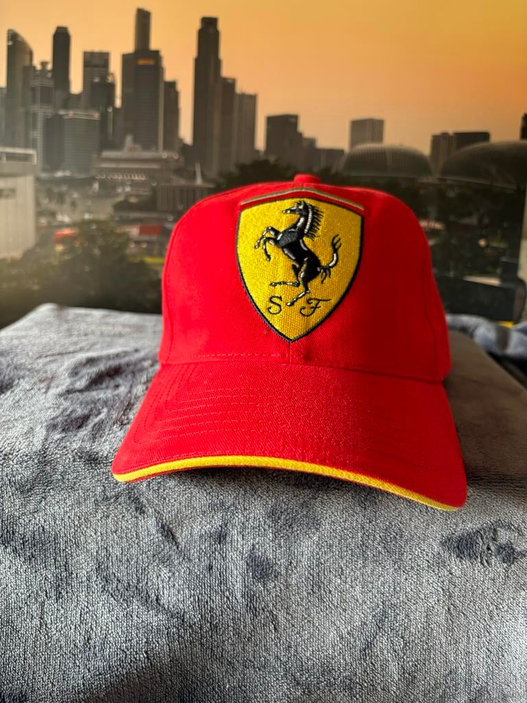 Formule 1 Ferrari Pet Classic Cap - Nieuw met labels, Ophalen of Verzenden, Nieuw, Formule 1