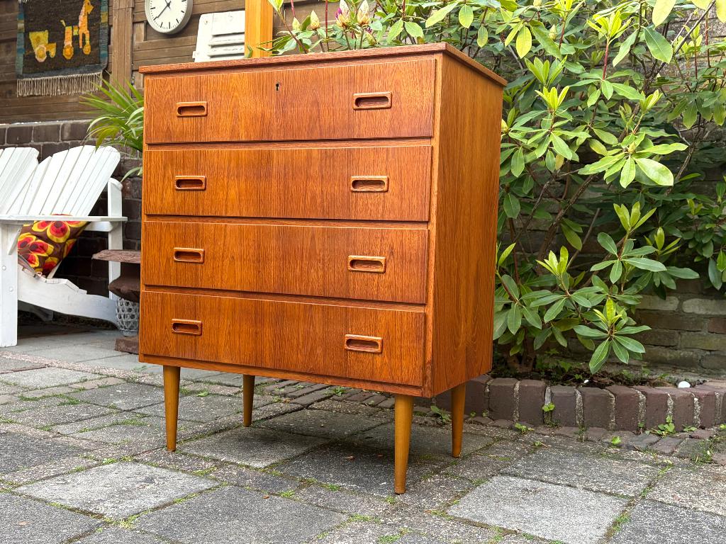 Deens design - ladenkast / kastje retro vintage jaren 69s, Huis en Inrichting, Kasten | Ladekasten, Gebruikt, 3 of 4 laden, Minder dan 100 cm