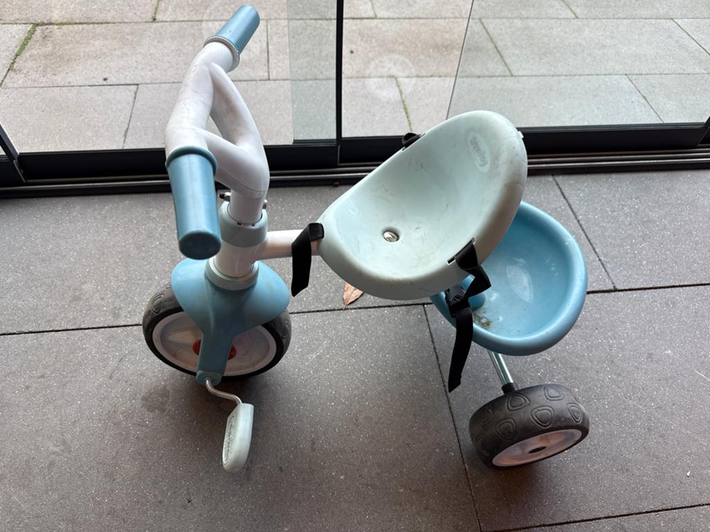 Smoby driewieler - Ideaal voor de kleintjes!, Ophalen of Verzenden, Zo goed als nieuw, Duwstang