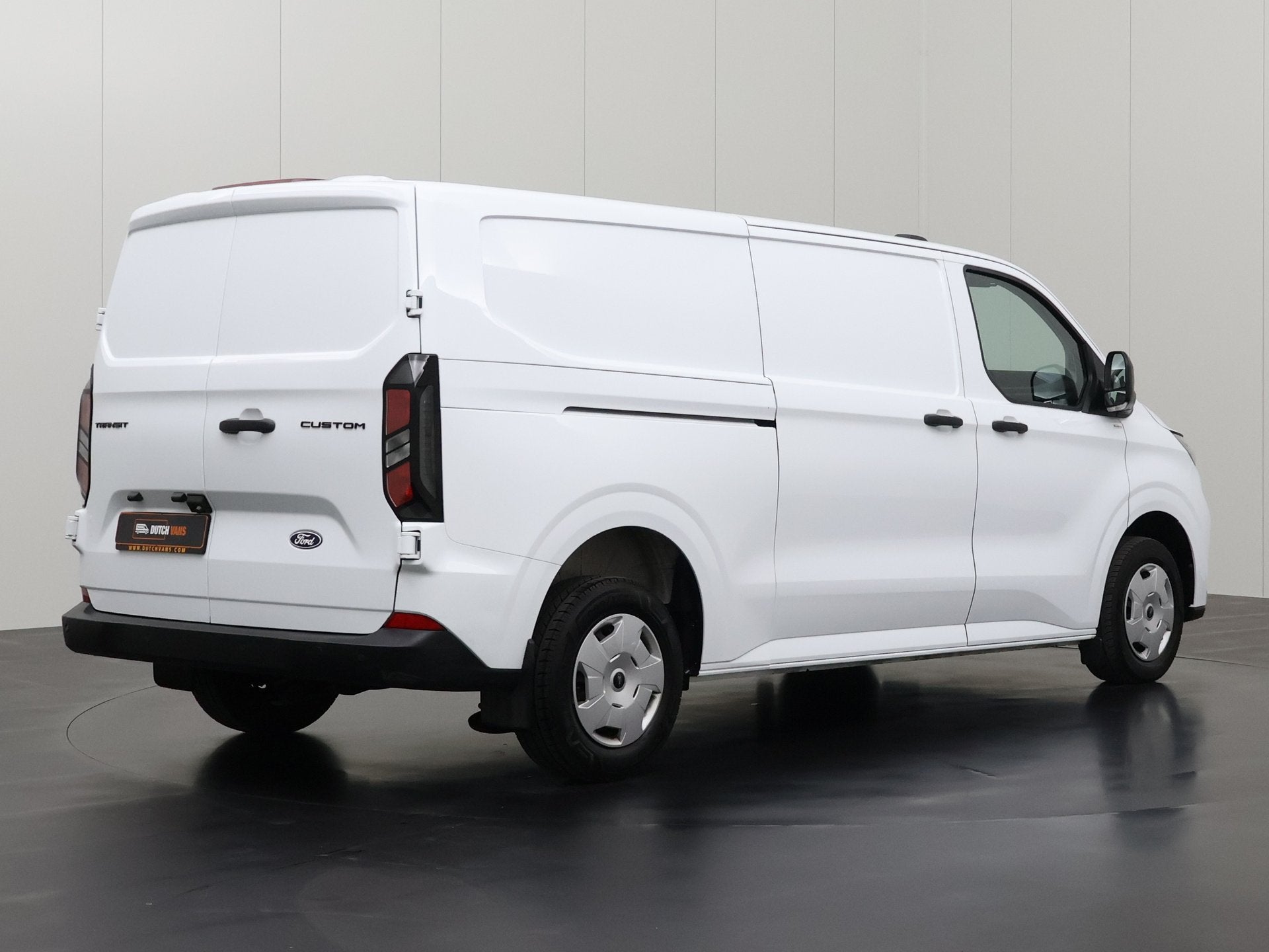 Ford Transit Custom 2.0TDCi 136PK Lang Business | Multimedia, Auto's, Bestelauto's, Voorwielaandrijving, 136 pk, Gebruikt, 4 cilinders