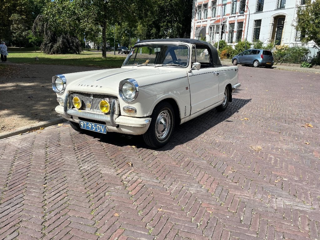 Triumph Herald 12 / 50 Cabriolet 1967, foto 8