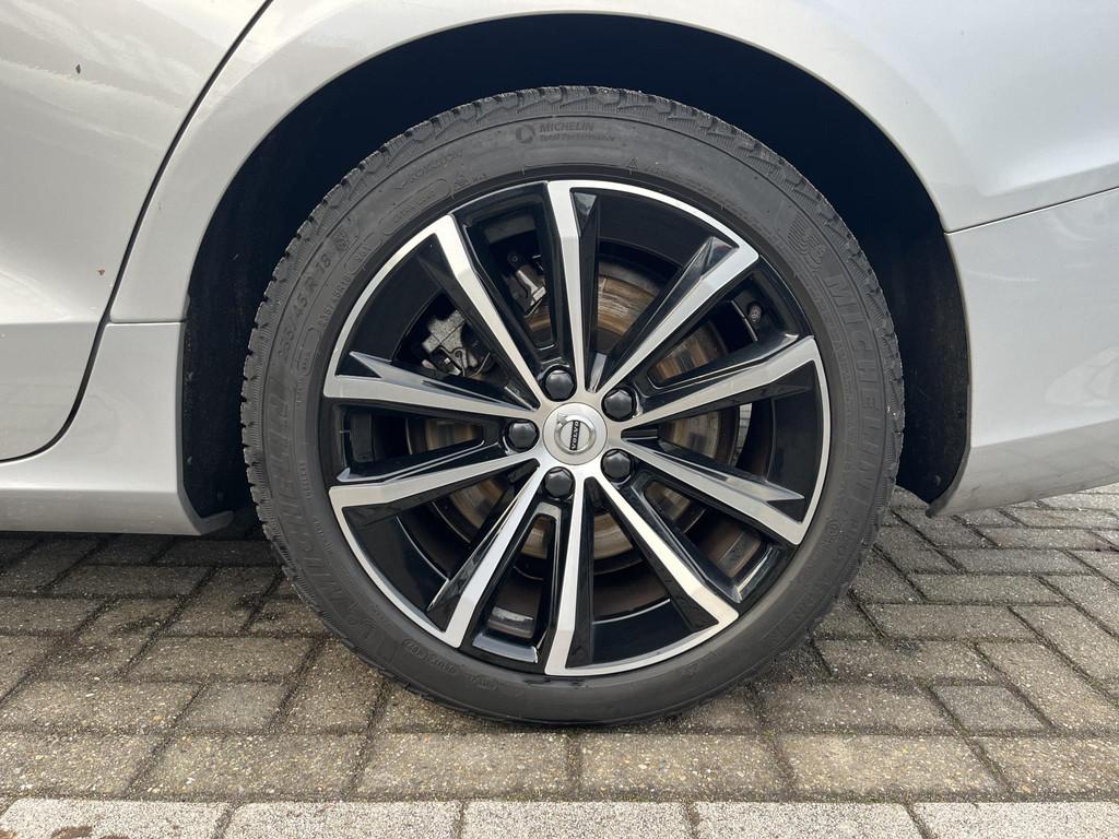 Volvo S60 Recharge T6 AWD Core | 18 Inch Velgen | Keyless En, Auto's, Volvo, Automaat, 12 maanden, Stof, Gebruikt
