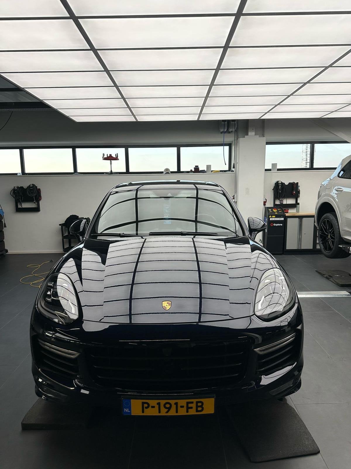 Porsche Cayenne GTS Approved Garantie mrt 2027 facelift, Automaat, Zwart, Vierwielaandrijving, Particulier