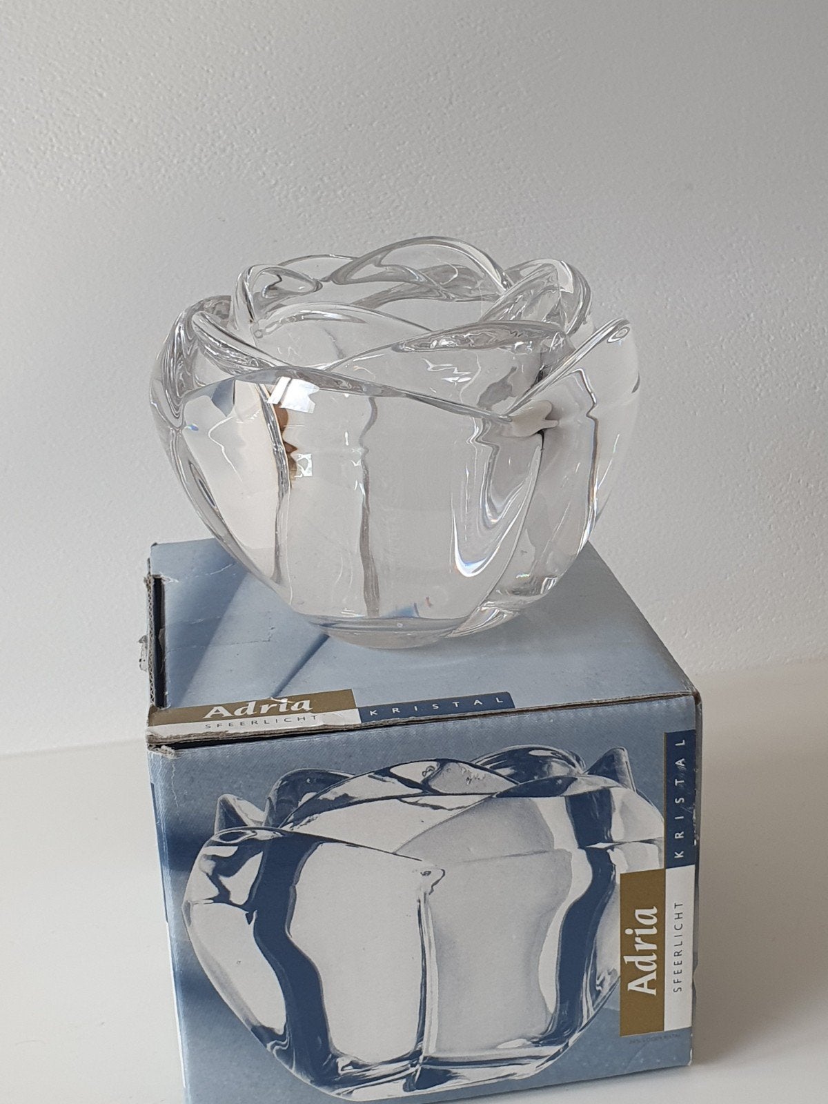 ADRIA kristal sfeerlicht roos. Nieuw in originele doos, Ophalen of Verzenden