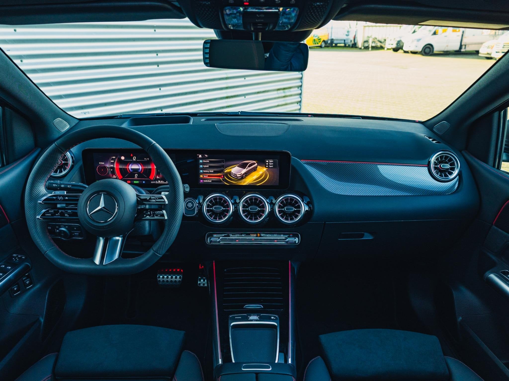 Mercedes-Benz B-Klasse 250 e Business Solution AMG Premium P, Auto's, Mercedes-Benz, Dealer onderhouden, Stof, Gebruikt, 4 cilinders