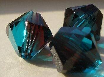 Swarovski 5328 Blue Zircon Blend 4mm 153 St./ 50 St/ Per St., Ophalen of Verzenden, Nieuw, Kraal