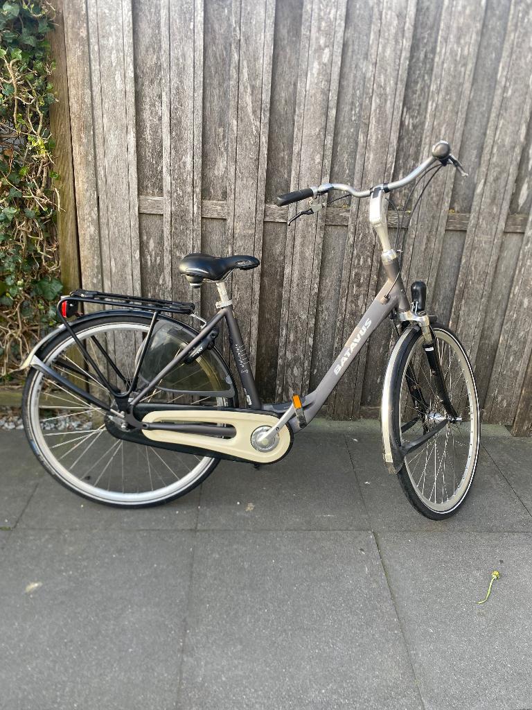 Batavus damesfiets ideaal voor de schoolgaande jeugd, Ophalen, Gebruikt, 47 tot 50 cm, Versnellingen