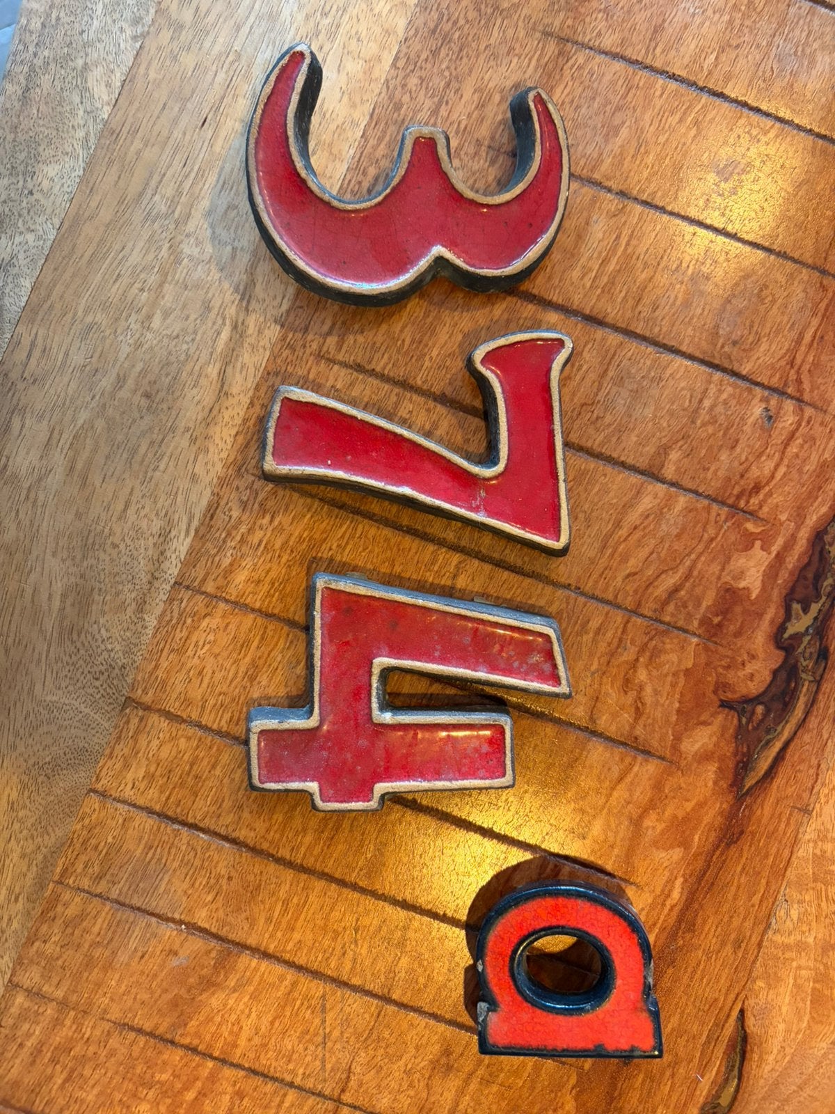 Retro huisnummers van aardewerk, Antiek en Kunst, Ophalen of Verzenden