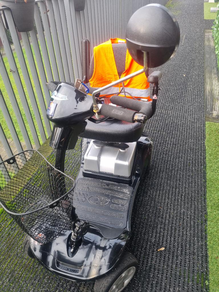 Kymco Enyoi scootmobiel, Ophalen, Gebruikt, Kymco, 15 km of minder