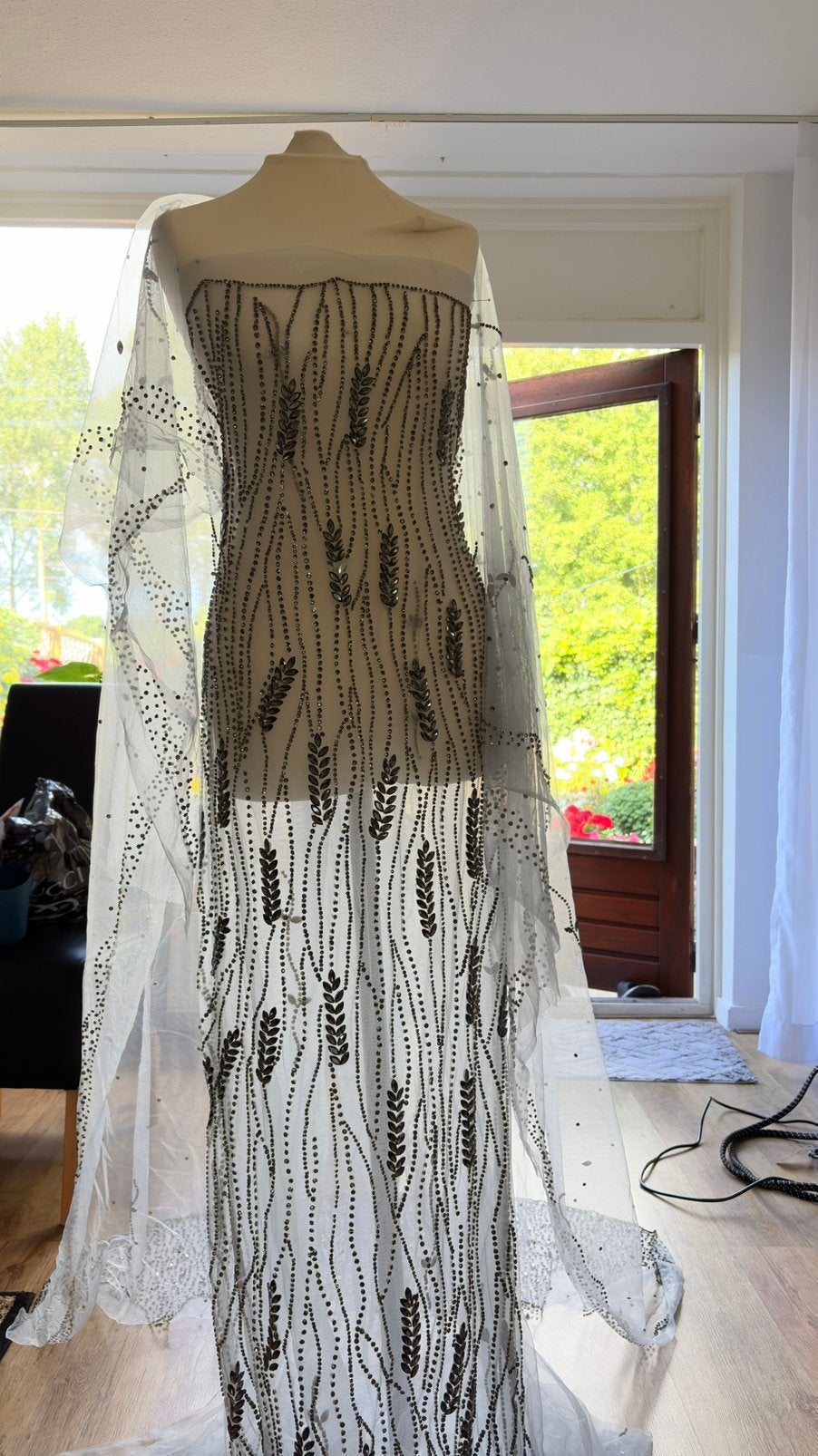 Luxe Stof met Originele Kristallen voor Bruids & Galajurken, Verzenden, Nieuw, Trouwjurk