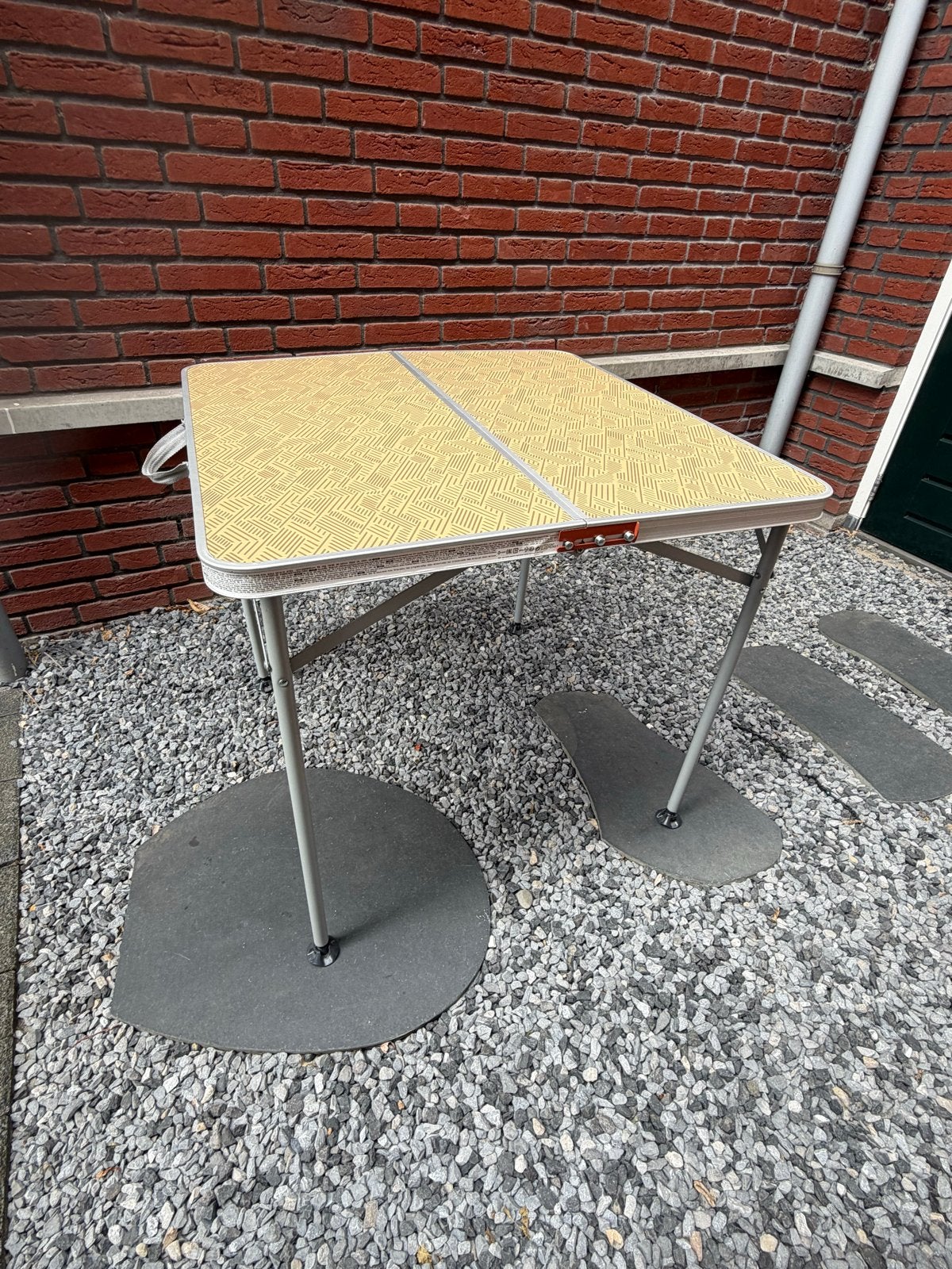Vierkante campingtafel Decathlon 80x80cm - Lichtgewicht, Ophalen, Gebruikt, Campingtafel