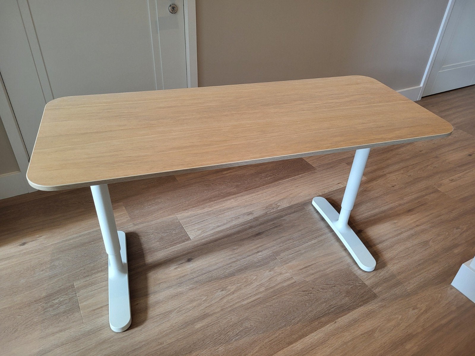 Ikea Bekant bureau / zgan, Ophalen, Zo goed als nieuw