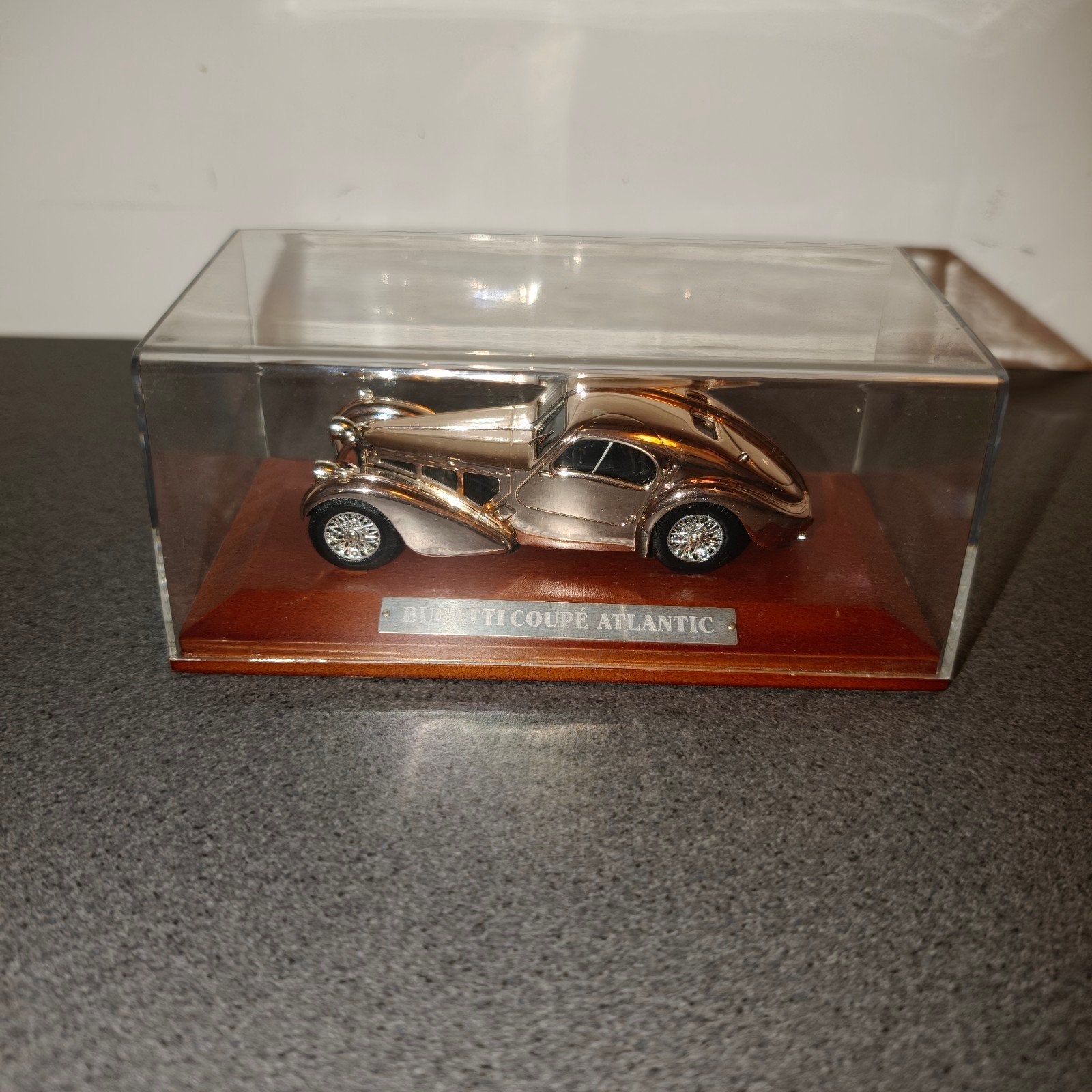 Bugatti Coupe Atlantic schaalmodel, Ophalen of Verzenden, Zo goed als nieuw, Auto, Overige merken