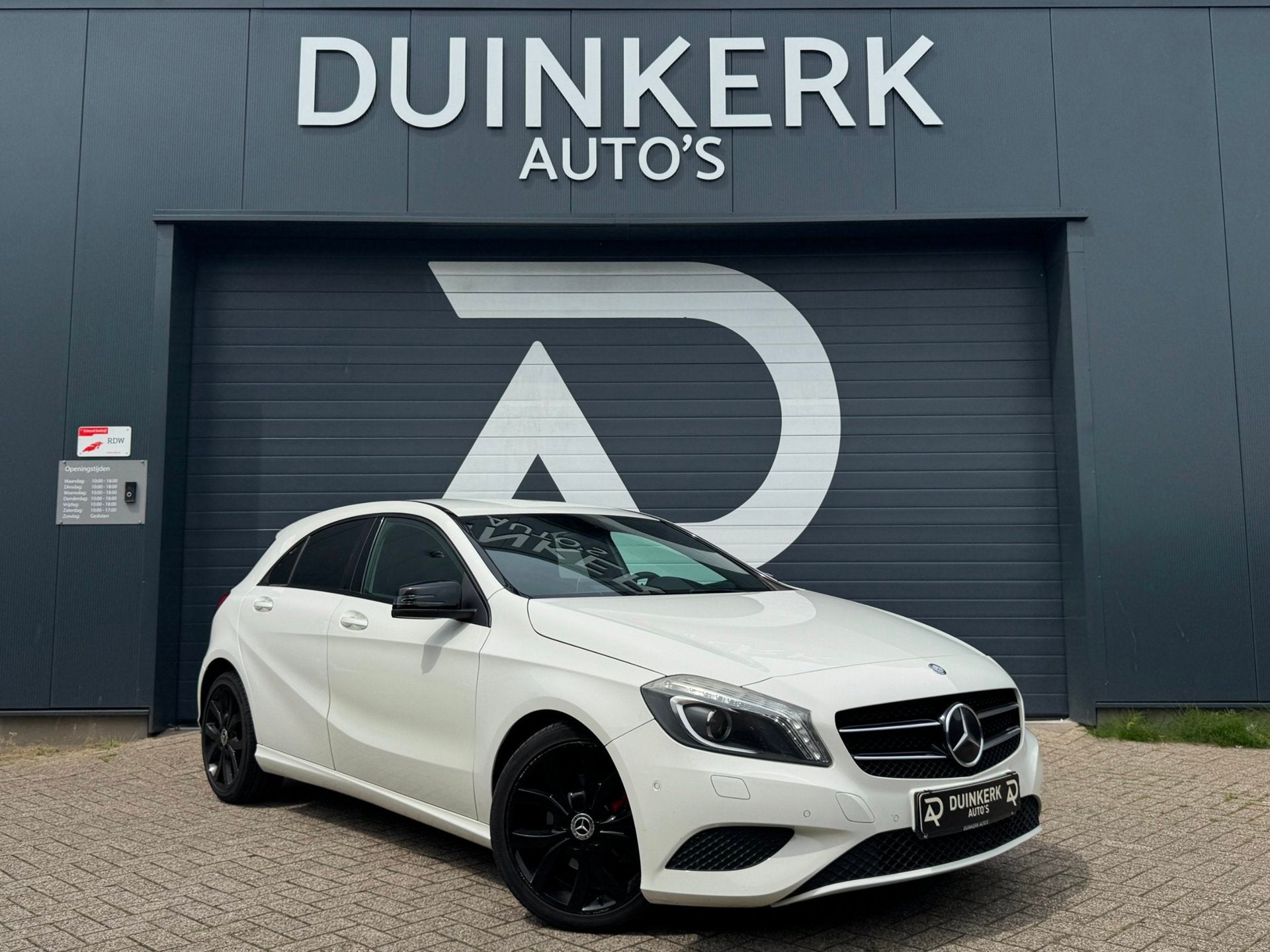 Mercedes-Benz A-klasse 180 Ambition | Automaat | Airco | Par, Auto's, Gebruikt, 4 cilinders, Leder en Stof, 695 kg