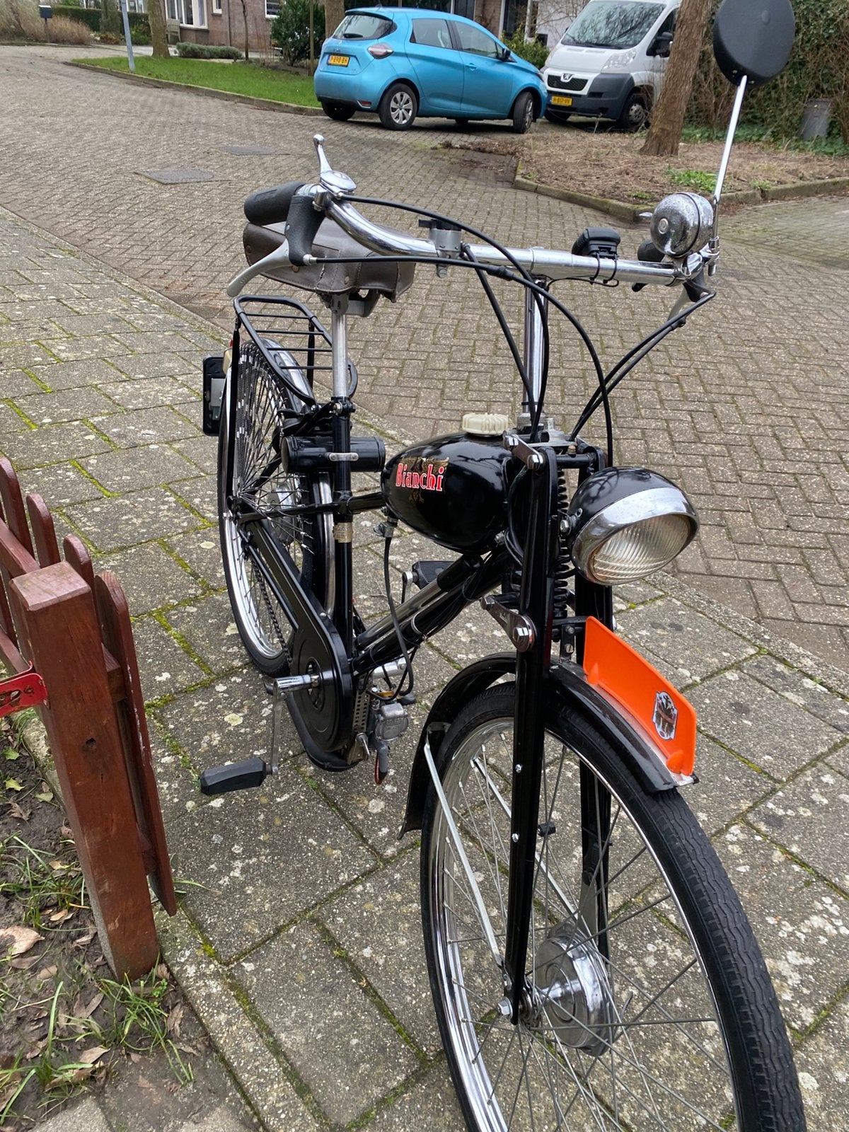 Merk: Bianchi, bouwjaar 1973, snelheid: 0,25 km kleur: zwart, Fietsen en Brommers, Brommers | Oldtimers, 49 cc, 25 versnellingen