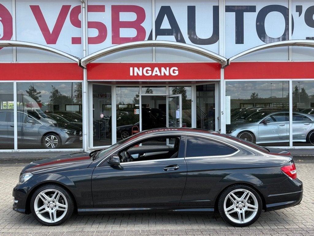 Mercedes-benz C-KLASSE C180 CGI 155PK COUPE AMG-PAKKET LEER, Euro 6, 4 cilinders, 157 pk, 4 stoelen